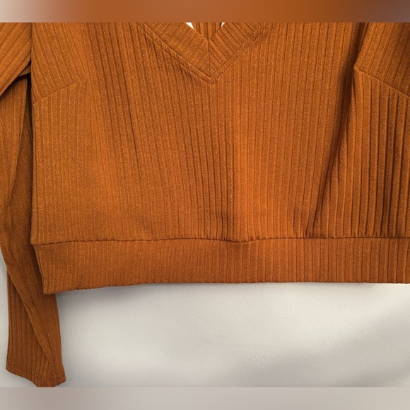 ARULA Layered Crop - size A - Picture 5 of 6